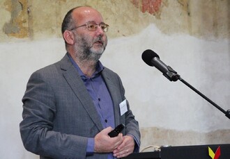 Voda je stresor. Při jejím velkém nedostatku přestává platit společenská smlouva. Na snímku egyptolog Miroslav Bárta.