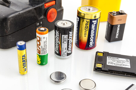 V Česku funguje celkem více než 22.000 sběrných míst. Těch, které jsou umístěné v obchodech, bylo koncem loňského roku přes 9600. / ilustrační foto