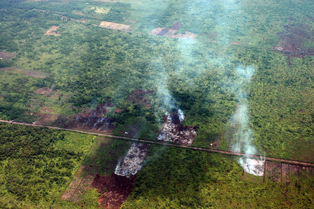 Jestli se na něčem odborníci shodnou, pak že pro prevenci vzniku dalších požárů v Indonésii bude nezbytná spolupráce mezi obyvateli, vládou a soukromým podnikatelským sektorem.