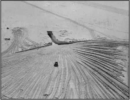 V roce 1959 vyhloubil tým techniků americké armády Camp Century asi 200 kilometrů východě od americké letecké základny v Thule.