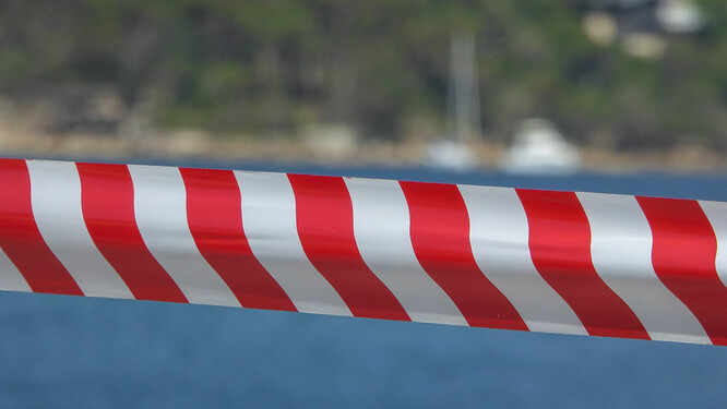 Starostka uvedla, že se chemické látky na bývalém cvičišti objevili zhruba před pěti týdny