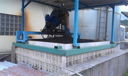 Firma se podle inspekce provinila také při provozu plynových kotlů, když nezajistila měření emisí těchto zařízení a pro nově instalovaný kotel si neopatřila povolení provozu.