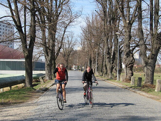 Krajina podél Labe přeje cyklistice