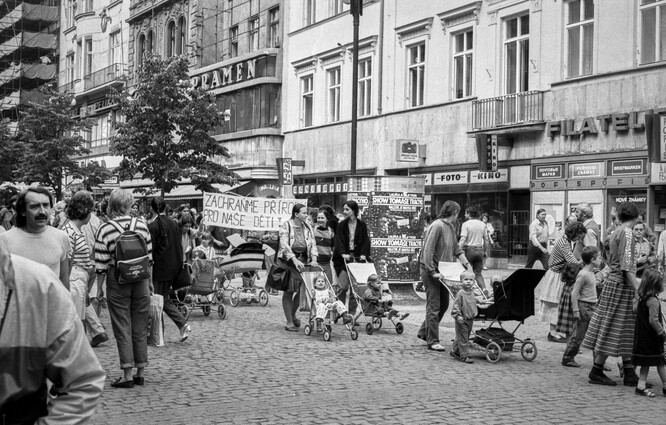 První demonstrace Pražských matek za lepší stav životního prostředí, 29. 5. 1989