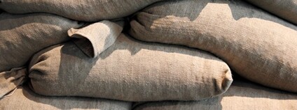 Pytle s pískem Foto: Depositphotos