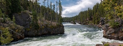 Řeka Yellowstone v NP Yellowstone Foto: Depositphotos