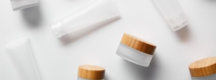 Lahvičky a pixly pro kosmetické přípravky Foto: Depositphotos