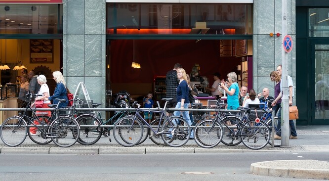 Friedrichstrasse v Berlíně.