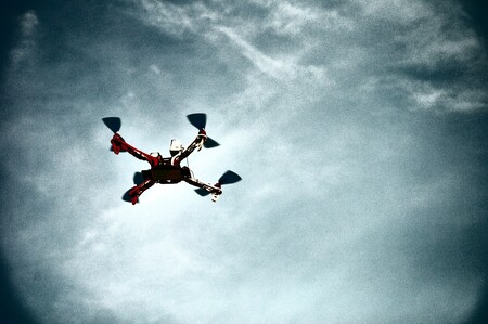 V souvislosti s loňskou novelou zákona č. 114/1992 Sb., o ochraně přírody a krajiny, vstoupil v platnost také zákaz používání dronů na území všech českých národních parku. / Ilustrační foto