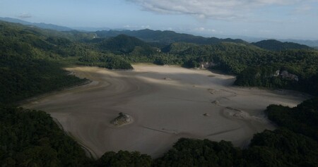 Vyschlá laguna Metzabok.