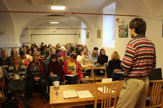 Vzdělávání pedagogů je na první pohled možná relativně nákladné, ale má to smysl v tom, že oni pak dál předávají a využívají získané znalosti.