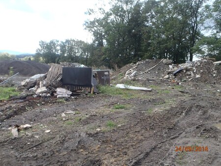 Nelegálně uložené odpady v Sedlnici na Novojičínsku.