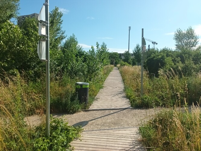 Freie Mitte - křižovatka.