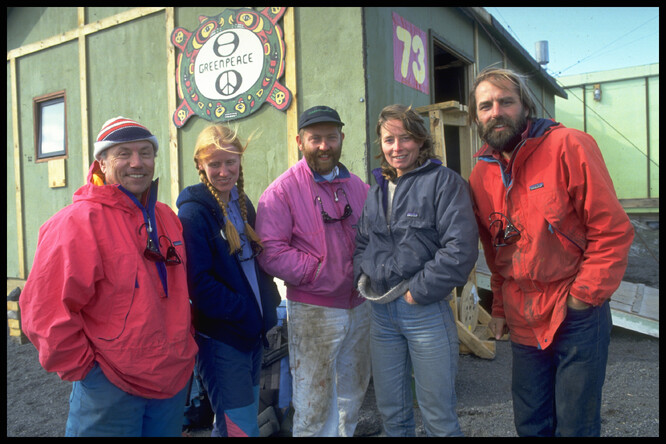 Historická fotografie z mezinárodního archivu Greenpeace.