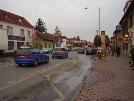 Městská část Horní Počernice Amazon nechce. Důvodem je, že nové sklady by zhoršily už tak špatnou dopravní situaci.