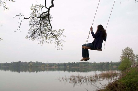 Zhoupněte se! Houpačka umístěná u lednických rybníků