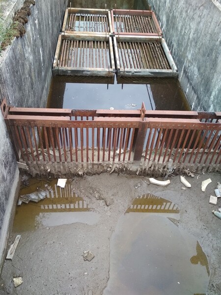 Česká inspekce životního prostředí (ČIŽP) uložila firmě Agpi pokutu 200.000 korun za únik amoniaku do Milevského potoka a následný úhyn ryb.