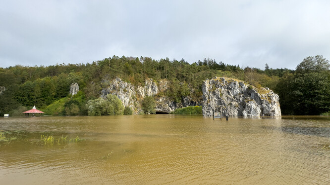 „Jezero“ před Sloupsko-šošůvskými jeskyněmi 16. 9. 2024.