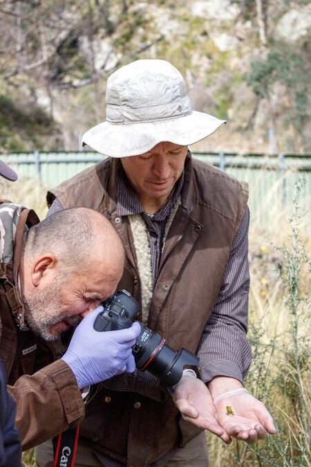 Autor s Davidem Hunterem a paropuchou corroboree.