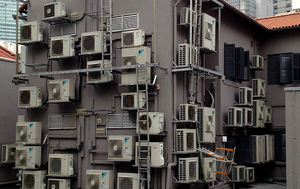 Chladivo obsahují i klimatizace.