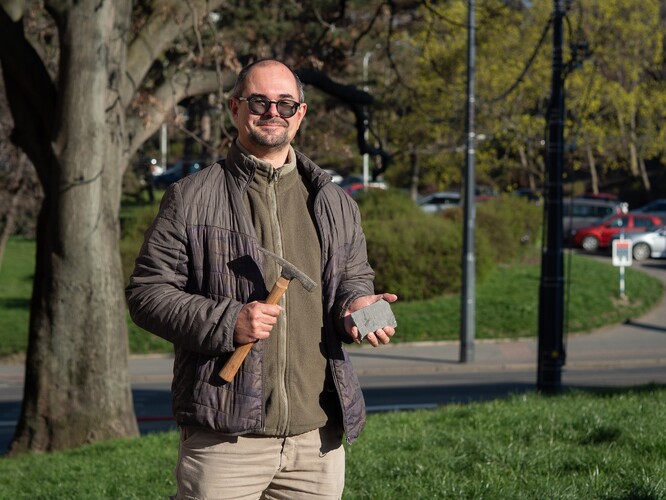 Zkamenělý Soomaspis labutai, když ho Radek Labuťa nalezl na suti vytěžené při ražbě metra D.