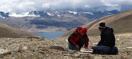 Čeští vědci zkoumají vysokohorskou flóru.