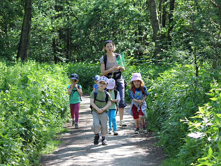 Lesní třída Lesníček při MŠ Semínko v Toulcově dvoře.