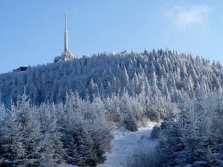 Závod je otevřeným zimním mistrovstvím České republiky v horském maratonu jednotlivců a vypsán byl také jako extrémní horská štafeta dvojic