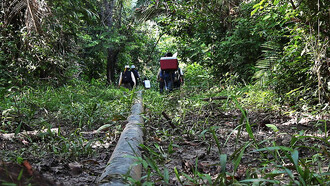 Kontrola ropovodu v oblasti řeky Mara&#241;on. Rok 2013.