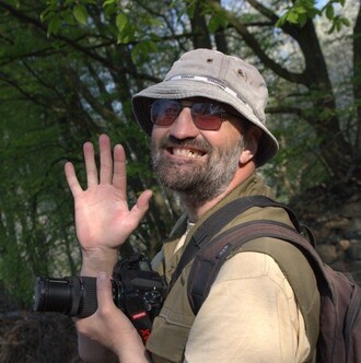 Ing. Martin Lípa je spoluzakládajícím členem Ekologického centra Meluzína RCAB. Od roku 1998 se aktivně věnuje záchraně přítomnosti vysokých ovocných stromů v krajině.