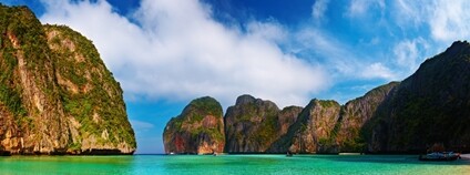Pláž Maya Bay v Thajsku známá z filmu Beach (Pláž) Foto: Depositphotos