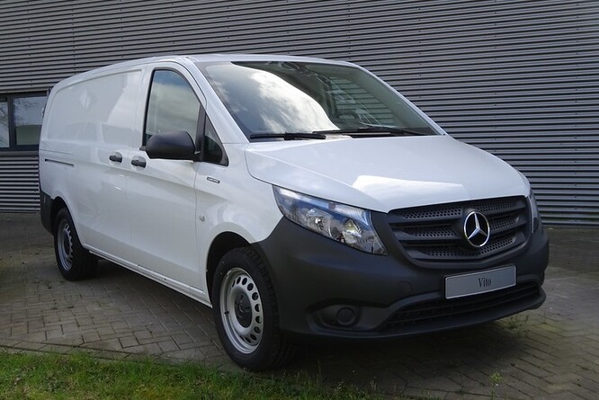 Objednávka sestává z 1200 větších dodávek eSprinter a 600 menších vozů eVito (na obrázku).