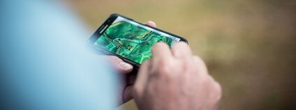 Mapa v mobilu Foto: Linda Söndergaard unsplash