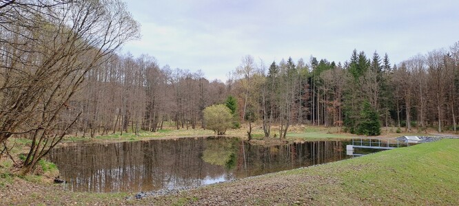Nádrž U Kostelíka.