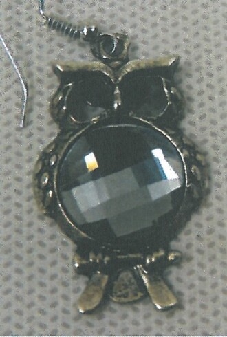 Největší obsah kadmia 91 % byl nalezen v náušnici s přívěskem ve tvaru sovy dodavatele Tien Cuong Pham. Tyto náušnice byly prodávány v tržnici na Olomoucké ulici v Brně.