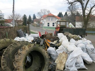 Co dál s nasbíraným odpadem? Jednou z hlavních povinností organizátora je zajistit jeho svoz na místní řízenou skládku nebo do sběrného dvora