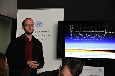 Projevy změn klimatu pociťujeme i v Evropě. Letošní srpnová vlna veder byla jedna z nejextrémnějších v historii ČR, říká Jozef Pecho z Ústavu fyziky atmosféry Akademie věd ČR