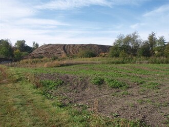 Inspektoři z ČIŽP z oddělení odpadového hospodářství v Olomouci uložili pokutu 300 tisíc korun podnikateli Vladimírovi Pospíšilovi za porušení zákona o odpadech.