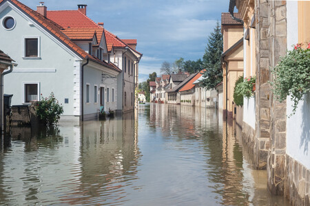 Základním právním dokumentem, který řeší problematiku zpracování povodňových plánů vlastníků nemovitostí je zákon o vodách