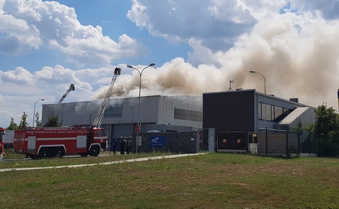Podle záznamů bylo ohnisko požáru ve svezeném komunálním odpadu.