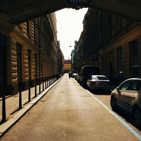 V centru Prahy může mít inteligentní rozmístění modrých zón určených rezidentům spolu s placenými místy pro návštěvníky pozitivní dopad.