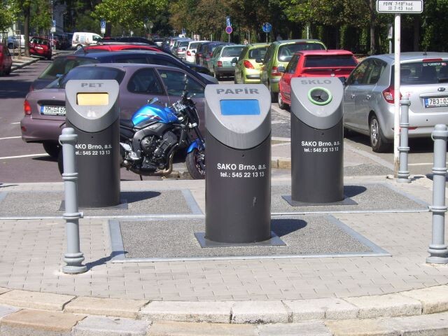 Radní Brna souhlasili s investicemi na výstavbu, opravu a úpravu nadzemních i podzemních kontejnerů na komunální odpad.