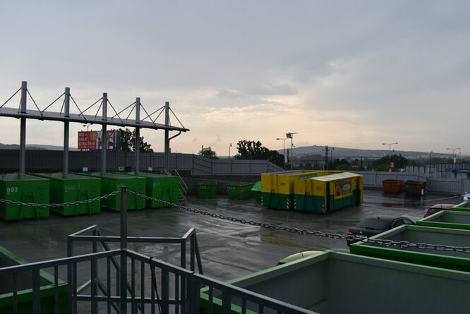 S plochou 3100 metrů čtverečních je nový sběrný dvůr jeden z největších v Plzeňském kraji.