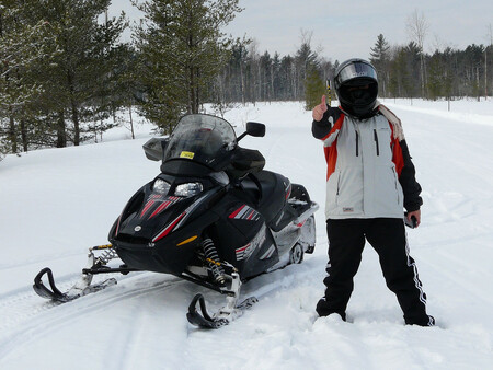 Zejména noční rušení divoce žijících zvířat a vyjíždění do volného terénu působí na území parku nejničivěji. Ilustrační foto.