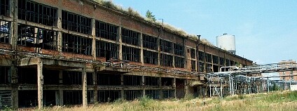 Ilustrační foto bývalé amalgámovny v areálu Spolany Neratovice. Foto: Jan Stejskal / Ekolist.cz