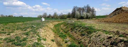 Jednou z černých staveb na dálnici D4901 je přeložka Žeranovky u Holešova Foto: Děti Země