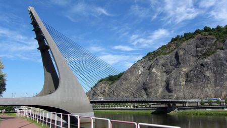 Vedení města navrhlo zrušení poplatku kvůli tomu, že zhruba třetina obyvatel poplatek neplatí a že město je nyní v dobré finanční kondici.