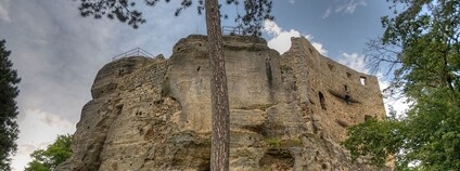 Skalní hrad Valečov Foto: Vejr Wikimeda Commons