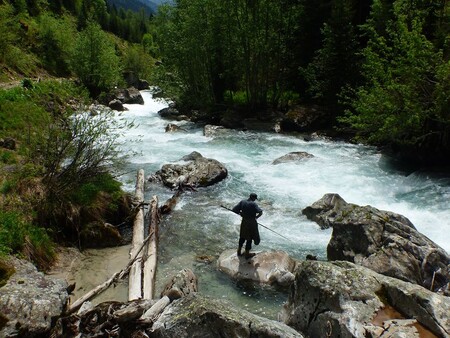 Řeku Nenskra má přehradit 135 metrů vysoká hráz, která vytvoří nádrž o velikosti čtyř kilometrů čtverečních