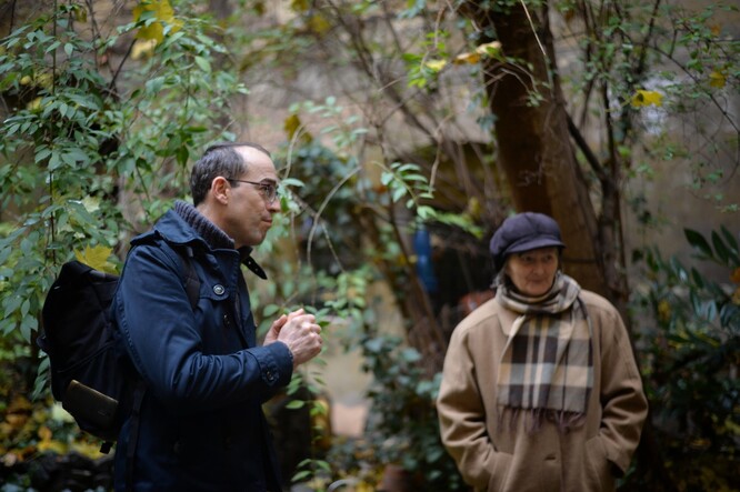 Michal Křivohlávek ve vnitrobloku v Železné ulici.